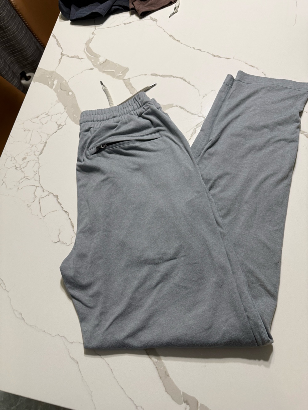 vuori Men's Light Gray Casual  Pants size m